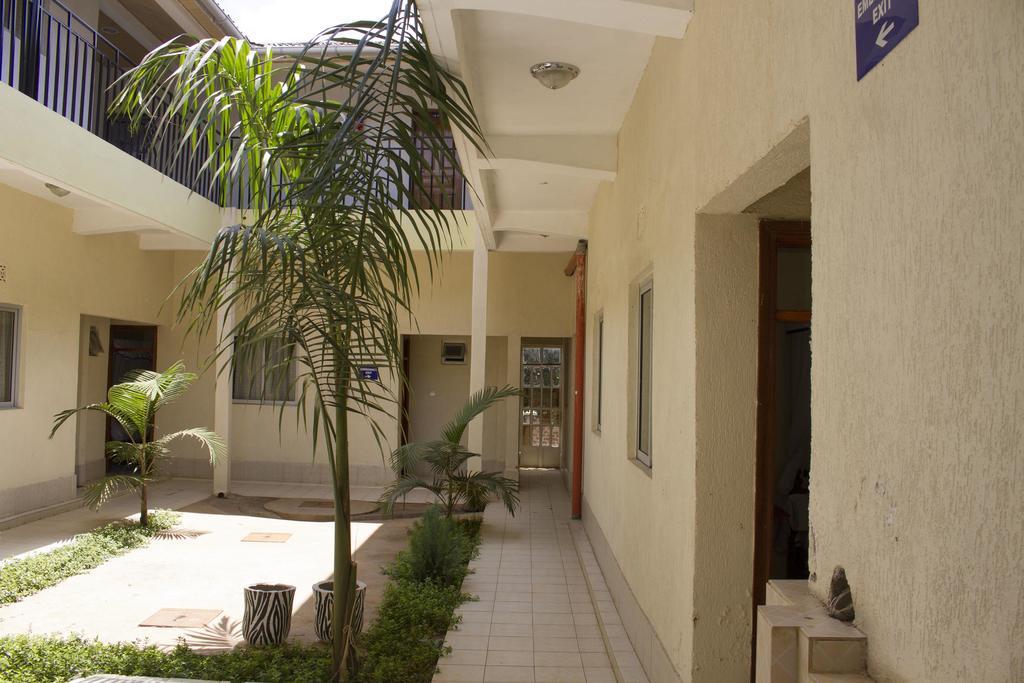 Isibania Borderpoint Lodge Migori Bagian luar foto