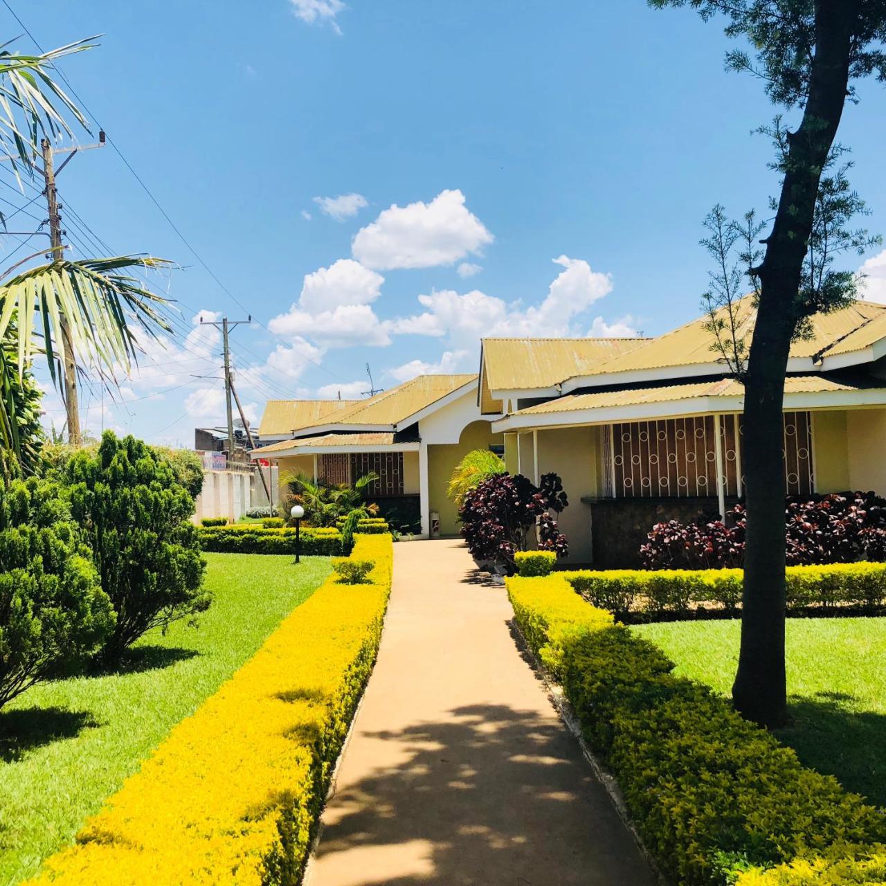 Isibania Borderpoint Lodge Migori Bagian luar foto