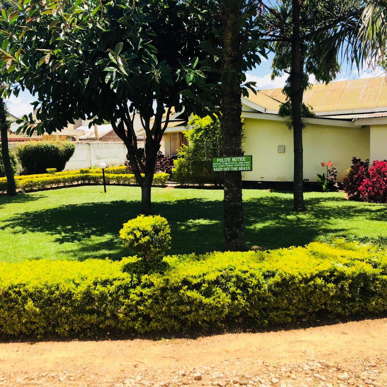 Isibania Borderpoint Lodge Migori Bagian luar foto